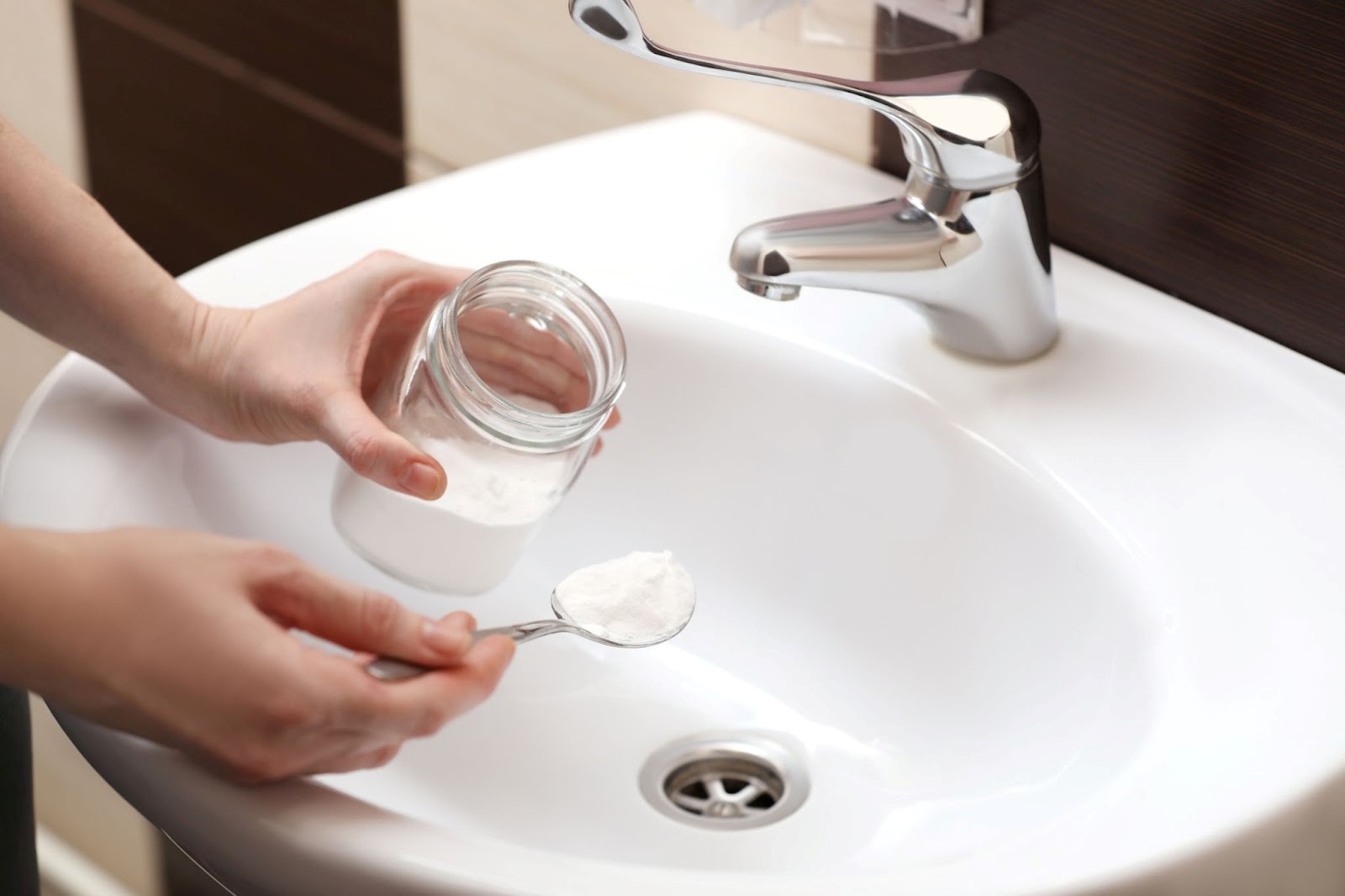 How To Unclog A Bathroom Sink