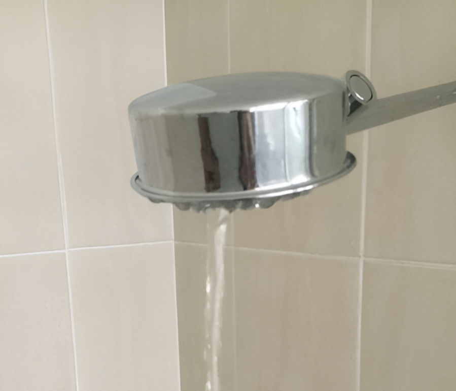 Cracked Tap Seating Leaking Shower Head (1) (2)