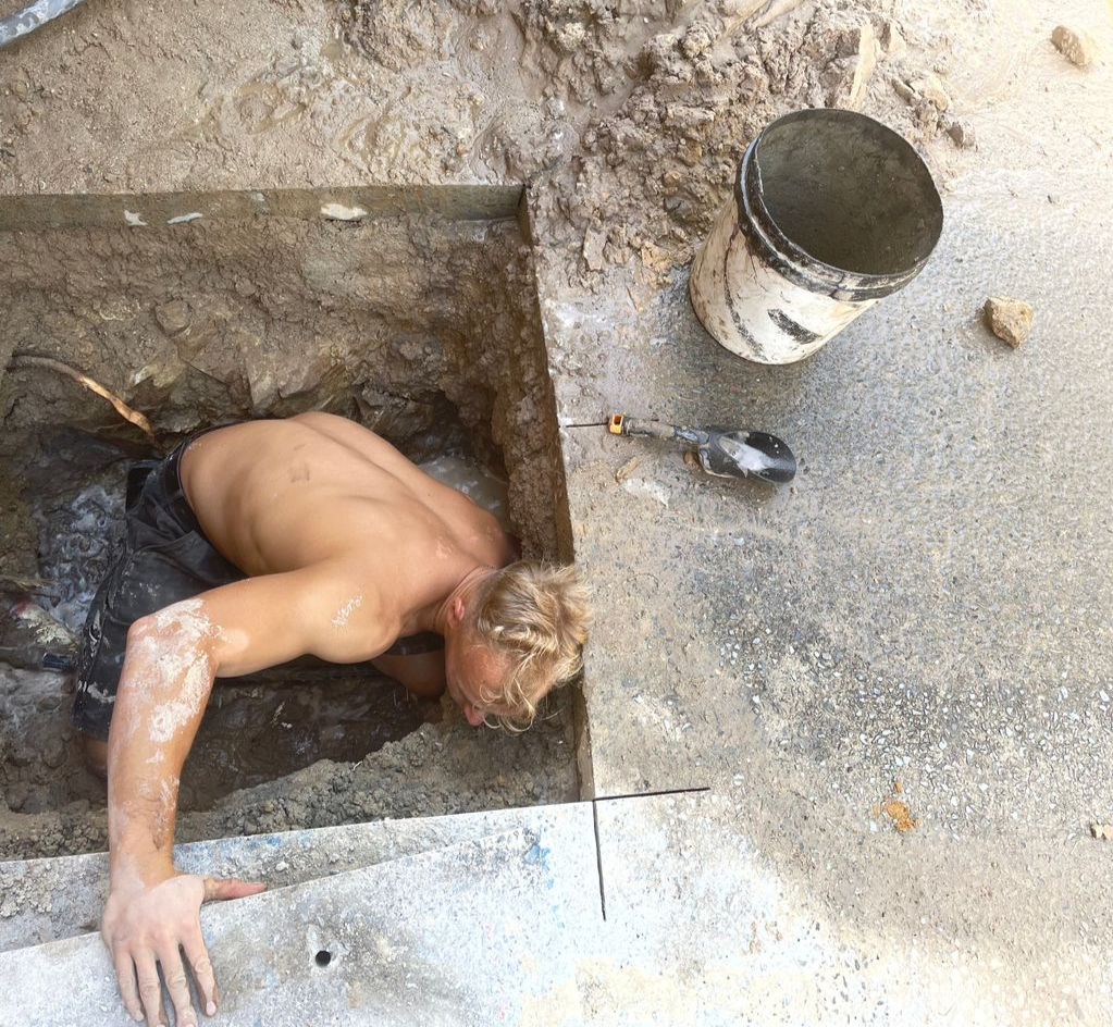 Manu Fixing Burst Pipe On A Body Corporate Property